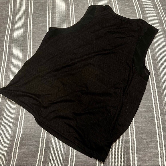 Reebok Muscle Tank - Picture 5 of 6